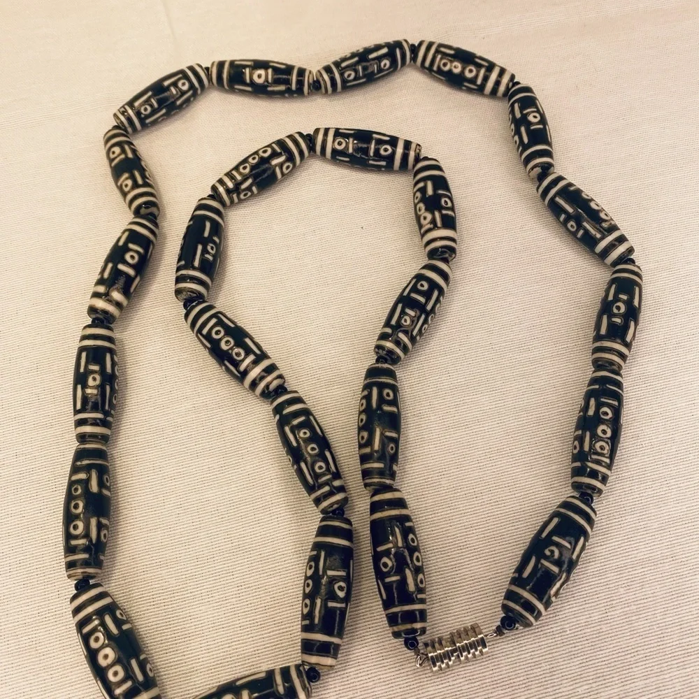 Vintage Black & White Tribal Glass Bead Necklace